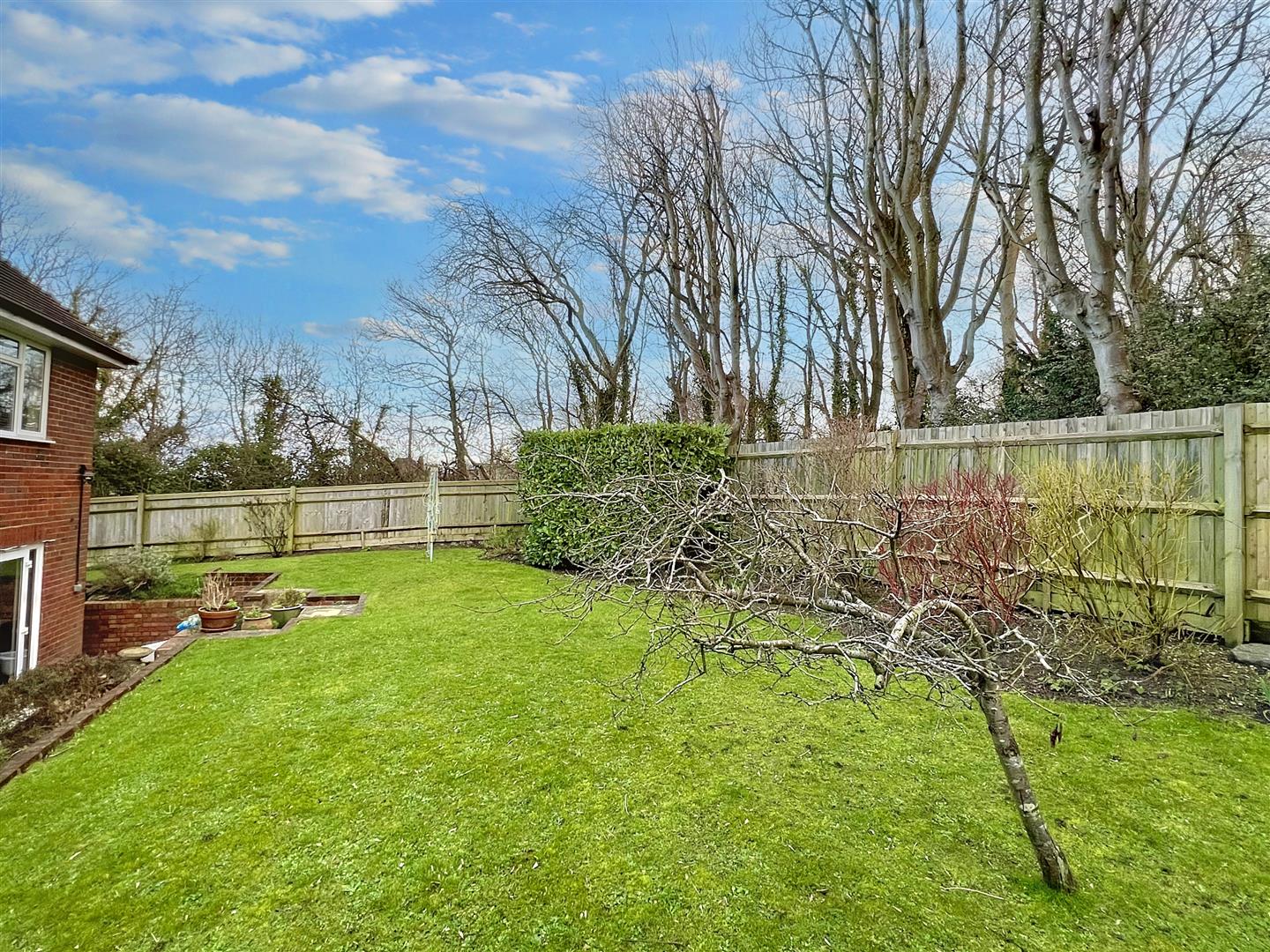 Property Details for Victoria Drive Eastbourne BN20 8XS Town